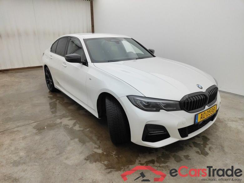 BMW 3 - 2019 330eXAS 184 PHEV 4d #2