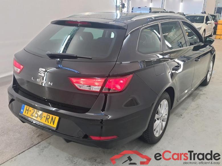 Seat Leon ST 12-19 SEAT Leon Sportourer ST 1.0 TSI Style Business Intense 5d #2
