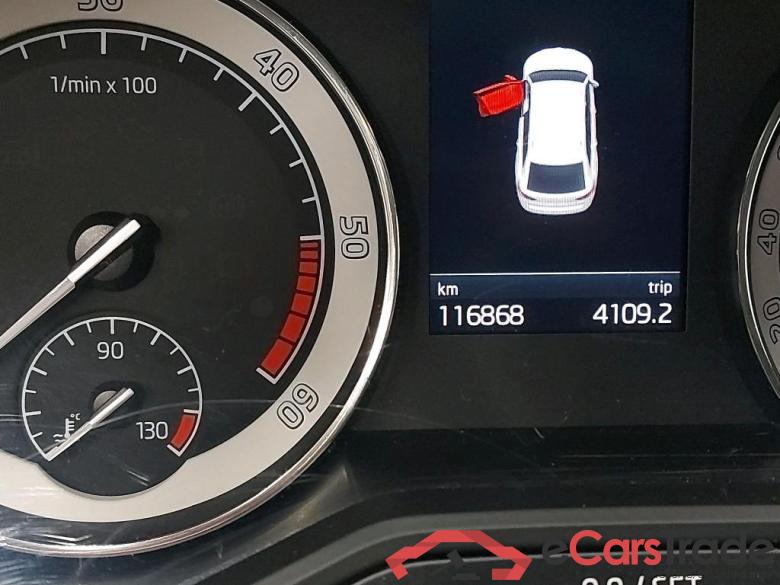 SKODA - SKO SUPERB COMBI CRTDI 122PK DSG7 Ambition Pack Corporate & Safety & Heated Seats & Lane & Side Assist & Rear Camera #5