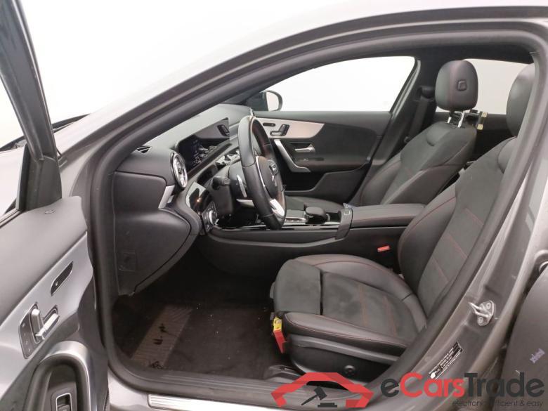 Mercedes-Benz A-Klasse Limousine A 250e Business Solution 4d #3