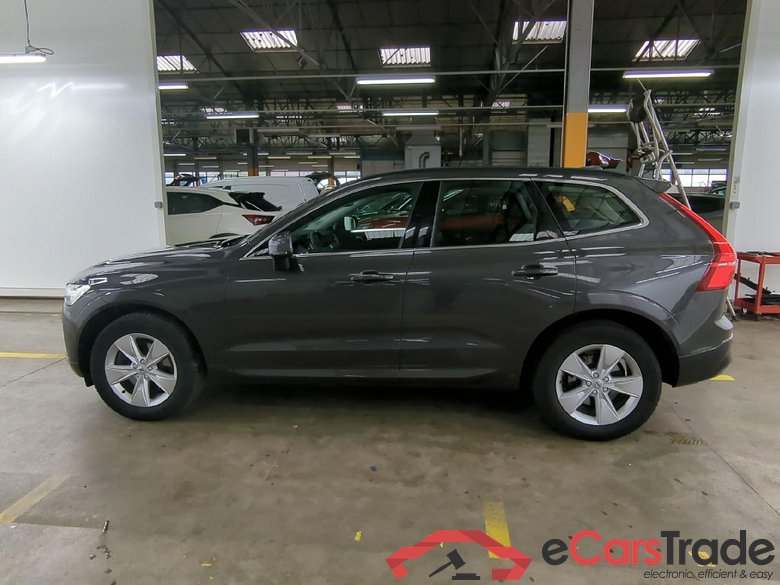 Volvo B4 AWD 197 Geartro Momentum Business VOLVO XC60 / 2021 / 5P / SUV B4 AWD 197 Geartro Momentum Business #3