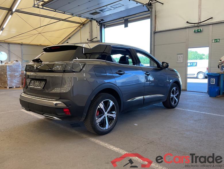 PEUGEOT 3008 1.2 PureTech Allure #2