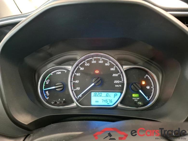 Toyota 1.5 VVT-I HYBRID France Business TOYOTA Yaris Hybride / 2017 / 5P / Berline 1.5 VVT-I HYBRID France Business #6