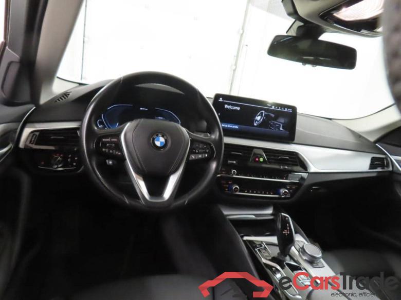 BMW 5-serie 530e High Exe #2