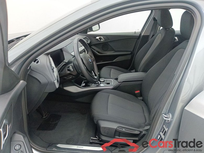 BMW 1 HATCH DIESEL - 2019 118 dA 150hp (EU6AP) 5d #6