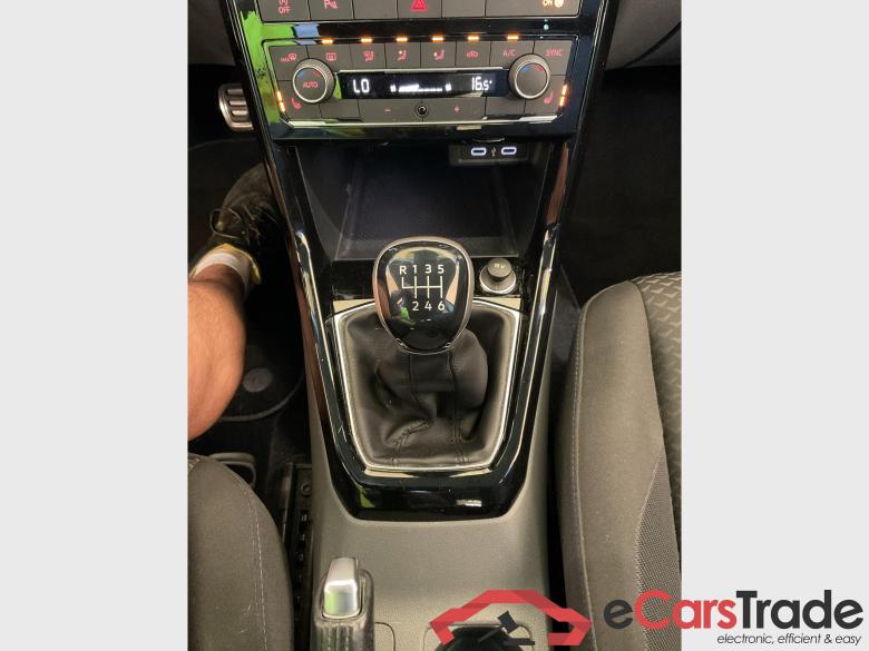 VOLKSWAGEN T-Cross T-Cross United 1.0 TSI 81 kW (110 ch) 6 vitesses #4