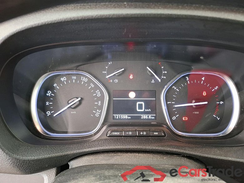 Citroen Taille M BlueHDi 120 S&S BVM6 Business CITROEN Jumpy VU 4p Fourgon Taille M BlueHDi 120 S&S BVM6 Business #6