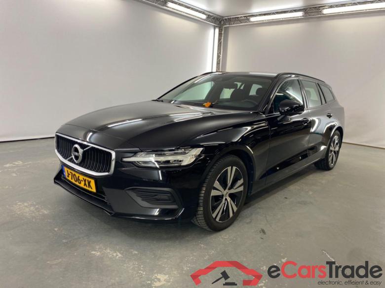 VOLVO V60 2.0 B3 Momentum Advantage #1