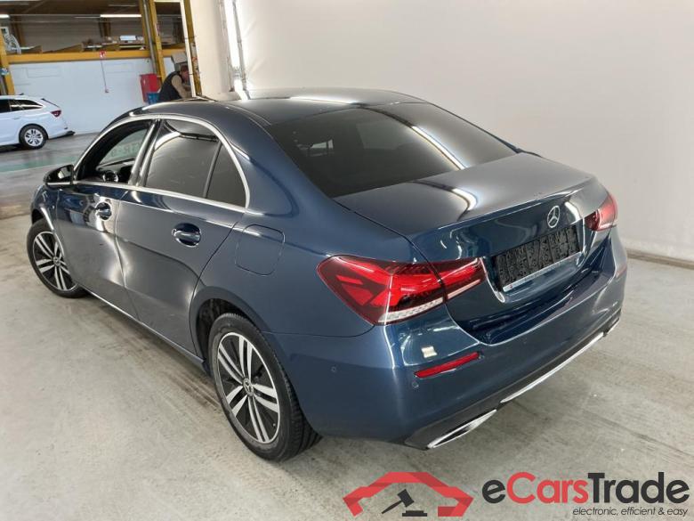 MERCEDES-BENZ A-CLASS LIMOUSINE 1.3 A 250 E BUSINESS SOLUTION DCT #3