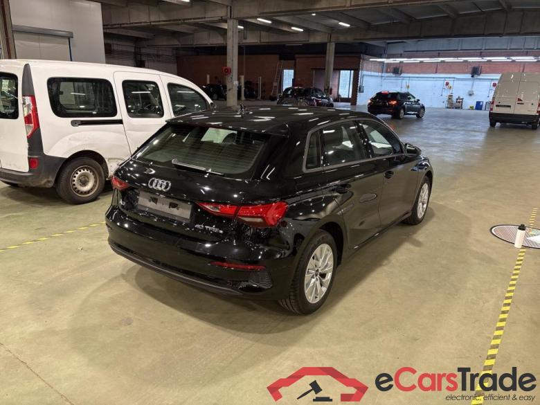 AUDI A3 SPORTBACK 1.4 40 TFSI E S TRONIC SPORTB ATTRACTION #4