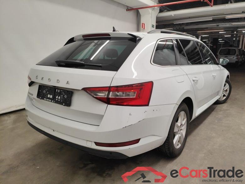 Skoda Superb Combi 2.0 CRTDI 110kW Ambition 5d #5
