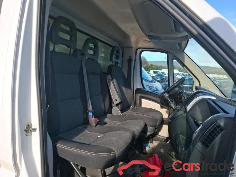 Fiat 3.5 L 2.3 Multijet 130 Pack Pro Nav FIAT Ducato SC VU 2p Châssis cabine 3.5 L 2.3 Multijet 130 Pack Pro Nav #6