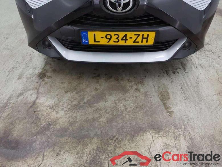 TOYOTA Aygo 1.0 VVT-i x-play #4