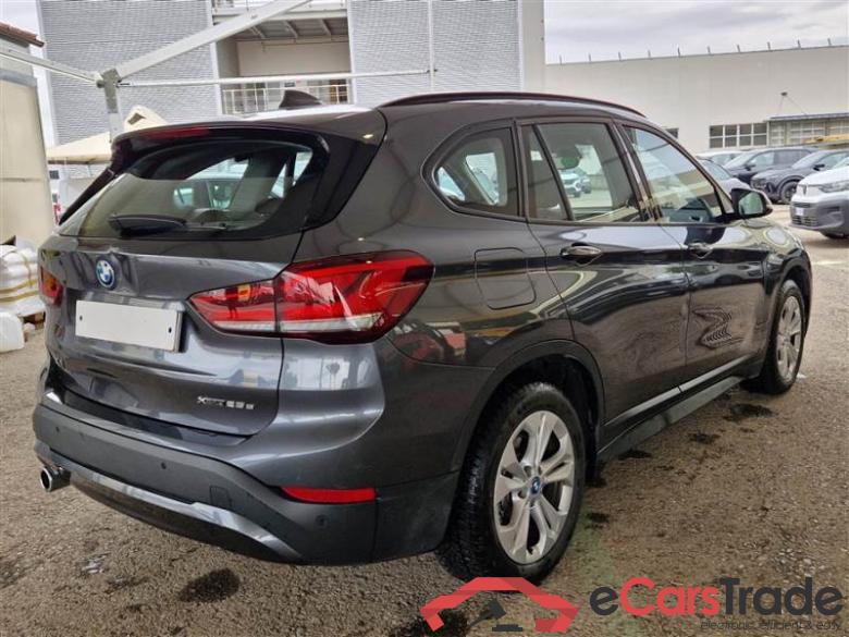 BMW 49 BMW X1 / 2019 / 5P / SUV XDRIVE 25E BUSINESS ADVANTAGE AUTOMATICO #2
