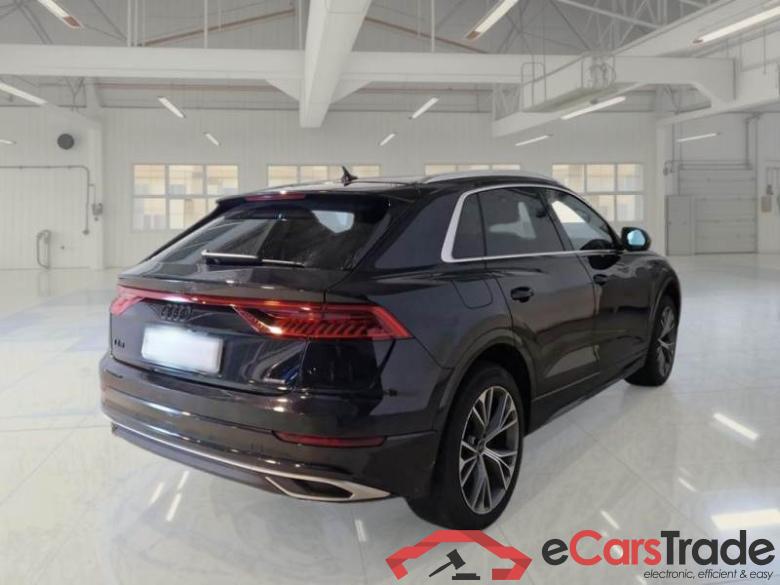 Audi 9 AUDI Q8 / 2018 / 5P / SUV 55 TFSI E 280KW QUATTRO TIPTRONIC #2