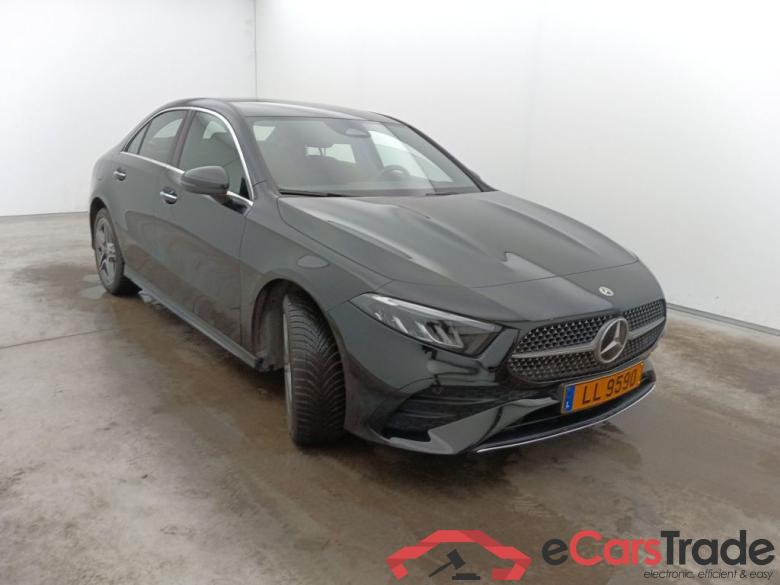 MERCEDES CLASSE A SEDAN (V177) - 2023 A 250 e PHEV AMG Line (160 kW) 4d #3