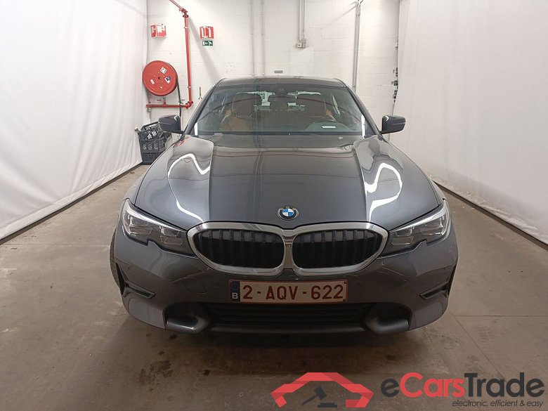 BMW 3 Reeks Berline 318dA (100 kW) 4d