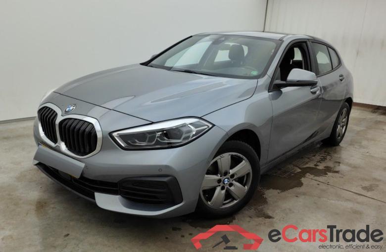 BMW 118d Aut. LED-Xenon LC-Pro Navi-Pro KeylessGo Camera Klima PDC ... #1