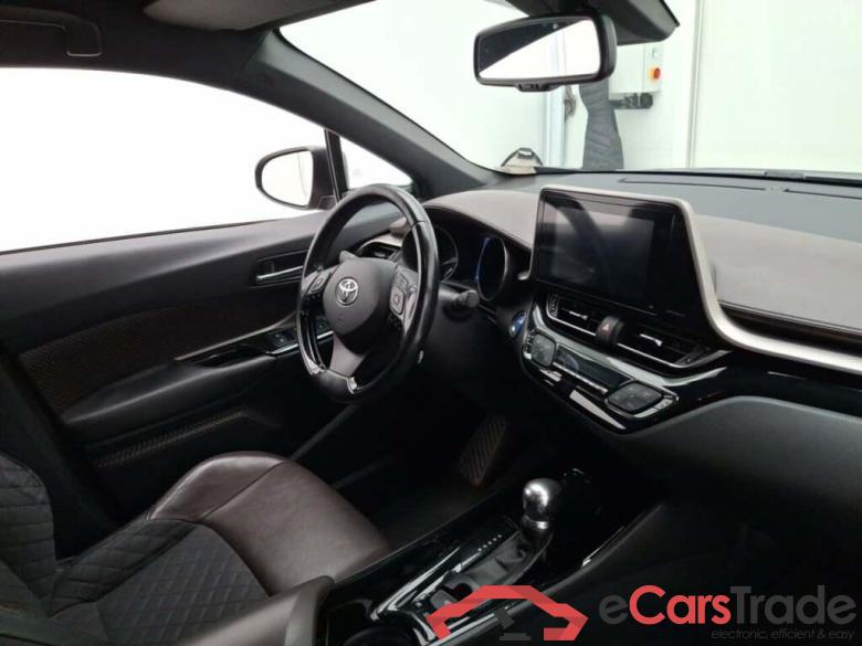 TOYOTA C-HR 1.8 Hybrid Executive CVT #3