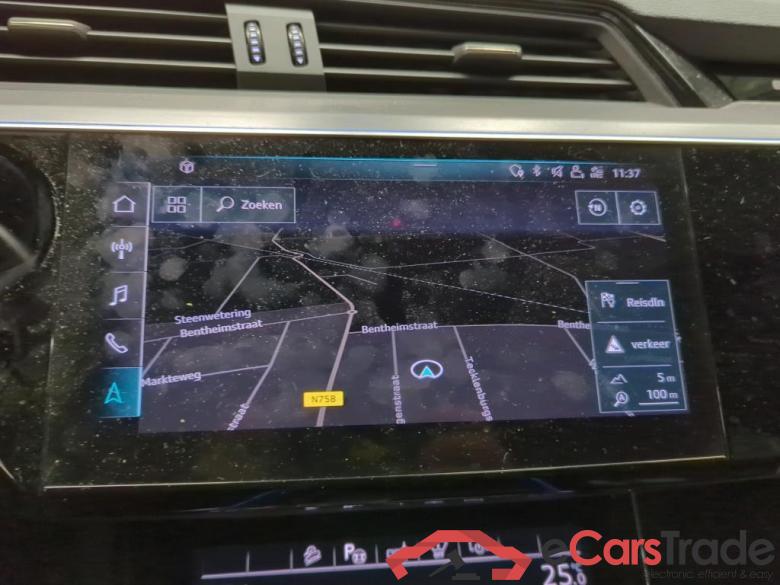AUDI e-tron  #2