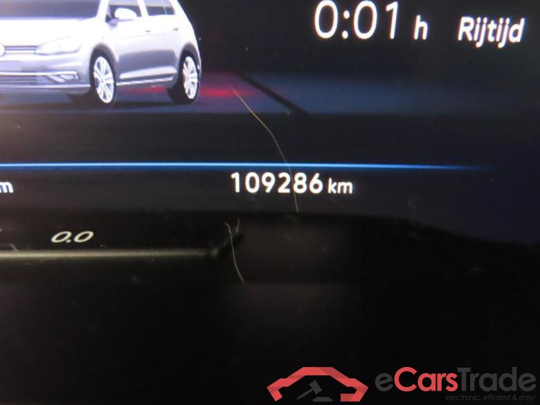 VOLKSWAGEN GOLF E-DITION #4