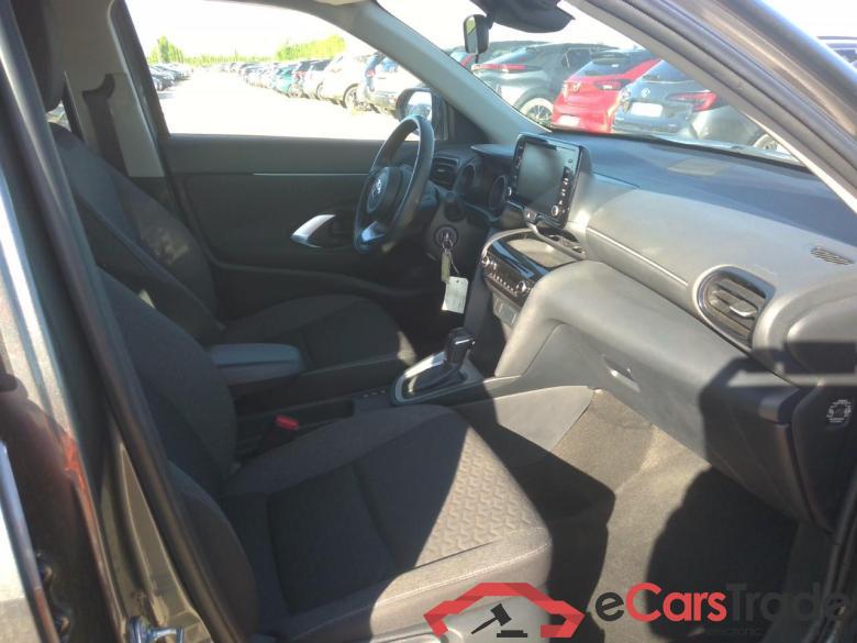 YARIS CROSS HY 116H MY 22 RSK #5