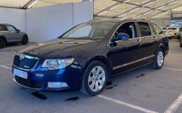Skoda Superb Combi 1.6 CRTDI Elegance Xenon Navi Leather Klima PDC ...