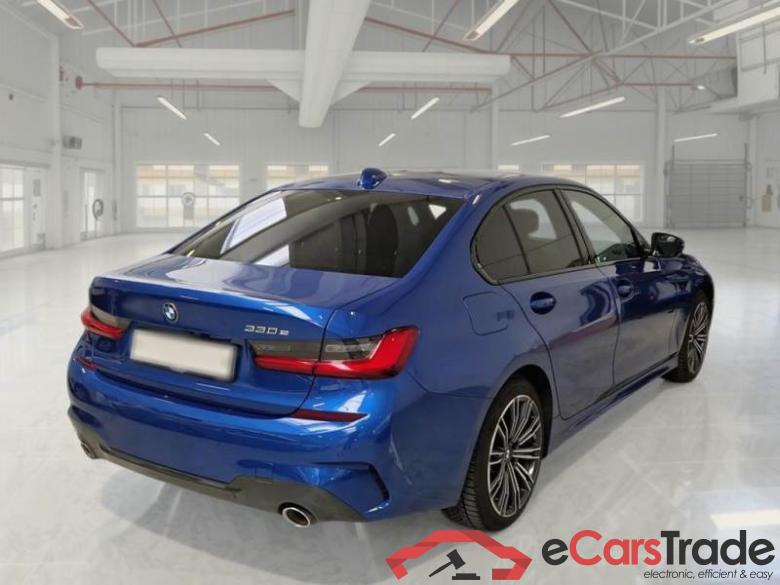 BMW 54 BMW SERIE 3 / 2018 / 4P / BERLINA 330E MSPORT AUT. #2