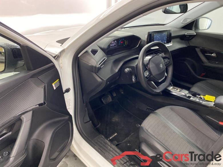 PEUGEOT e-2008 50kWh ev 3 fase allure 100kW aut #5