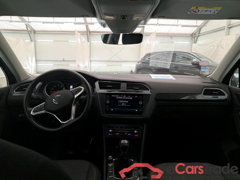 Volkswagen 1.5 TSI 150 BMV6 Life Busines VOLKSWAGEN Tiguan / 2020 / 5P / SUV 1.5 TSI 150 BMV6 Life Busines #5