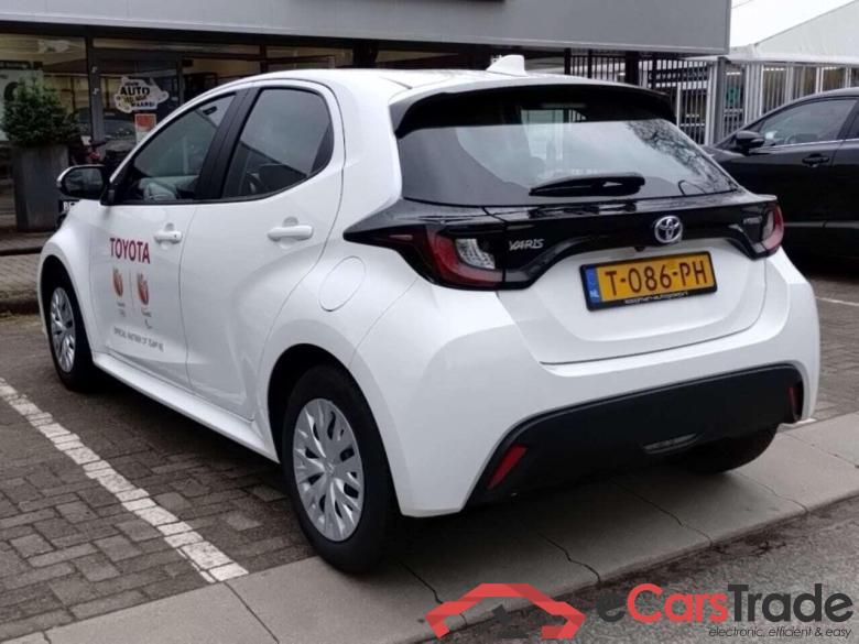 TOYOTA YARIS 1.5 Hybrid Active #3