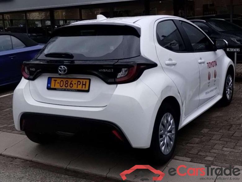 TOYOTA YARIS 1.5 Hybrid Active #4