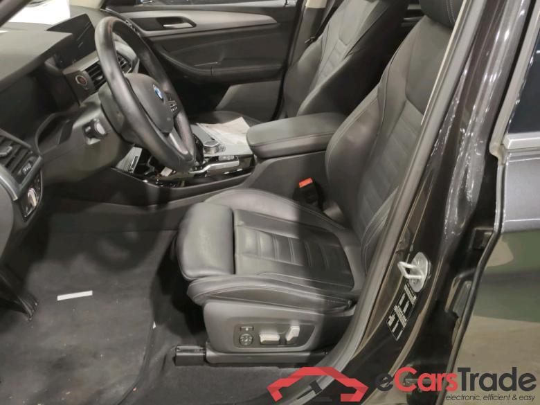 BMW X3 2.0 SDRIVE18D (110KW) AUTO Business Mirror Model Advantage Storage #5