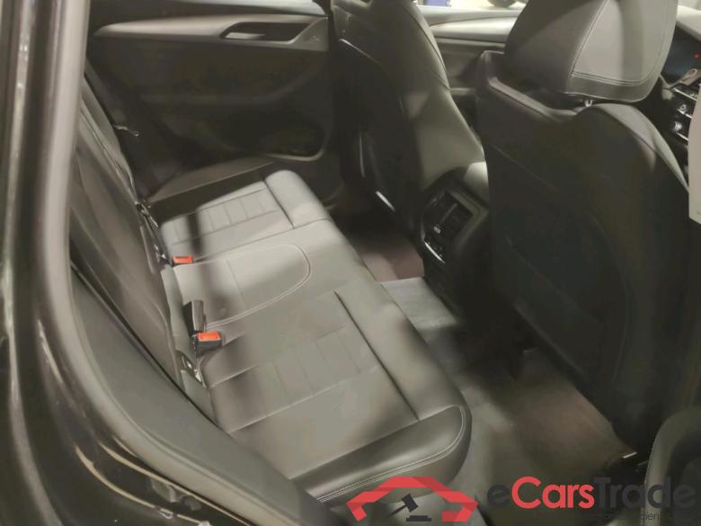 BMW X3 2.0 SDRIVE18D (110KW) AUTO Business Mirror Model Advantage Storage #6
