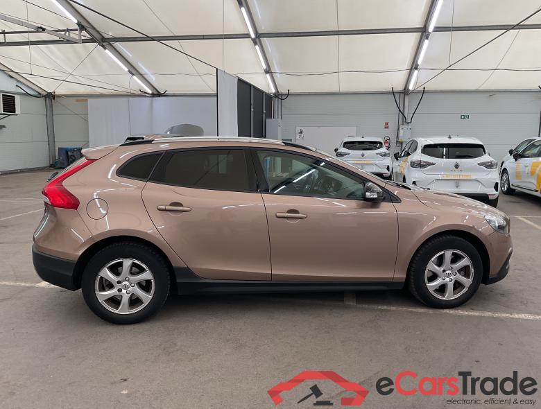 VOLVO V40 Cross Country 2.0 D2 Virtual Navi Klima PDC ... #2