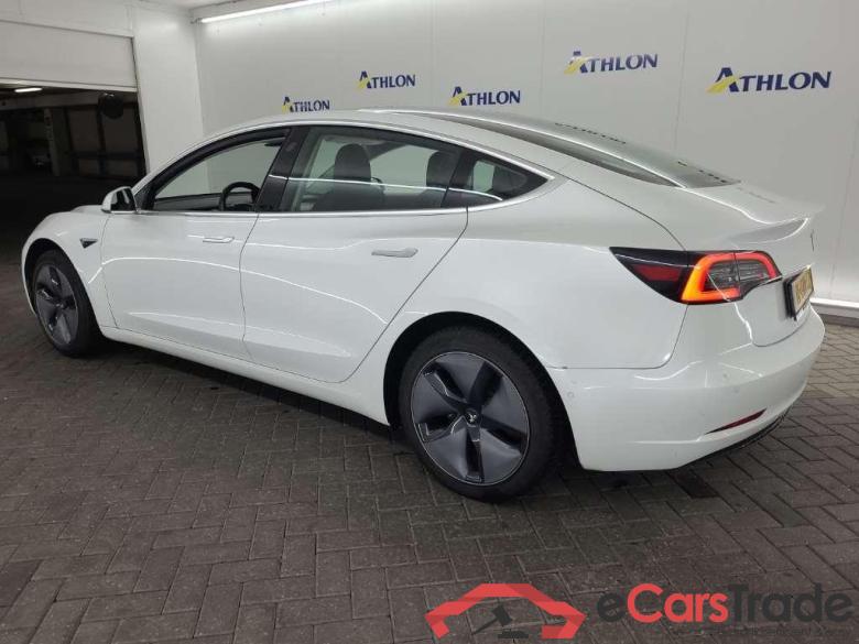Tesla Model 3 Standard Range Plus RWD 4D 225kW #4