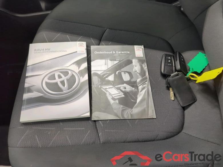 Toyota RAV4 '18 Toyota RAV4 2.5 Hybrid AWD Dynamic Automaat 5d #4