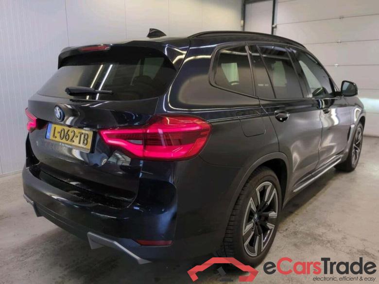 BMW iX3 Executive #2