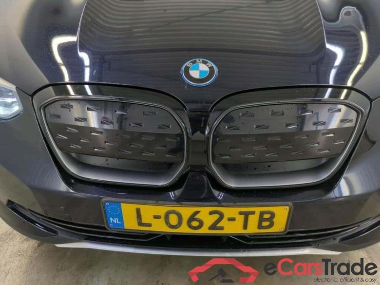 BMW iX3 Executive #4