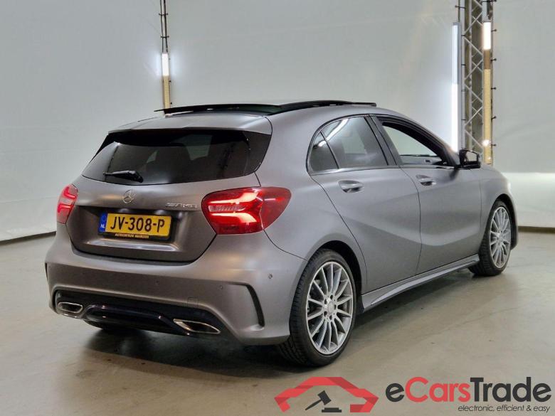 MERCEDES-BENZ A-KLASSE 220 d Motorsport Edition #4