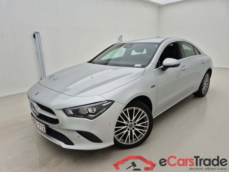 MERCEDES-BENZ CLA SEDAN 250E BUSINESS SOLUTION DCT
