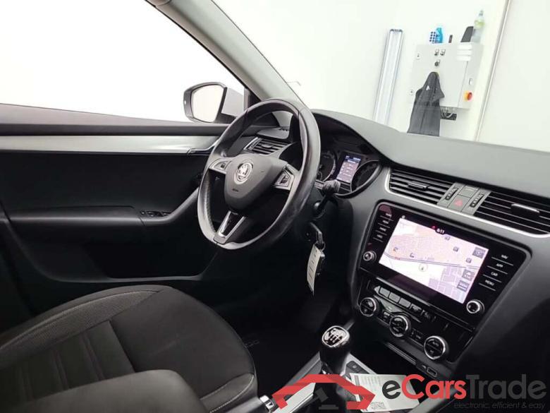 SKODA Octavia 1.0 TSI Ambition Bus #3
