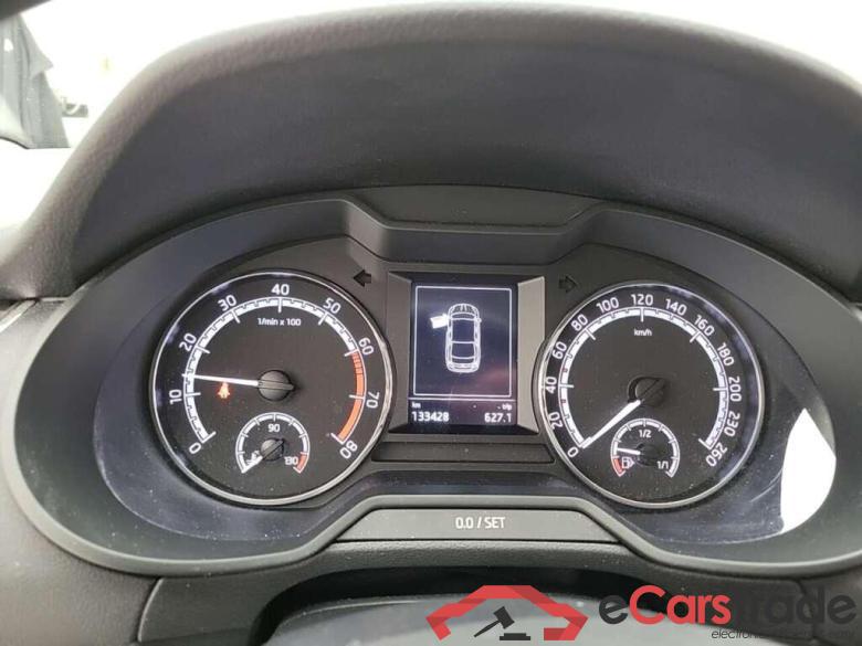 SKODA Octavia 1.0 TSI Ambition Bus #4