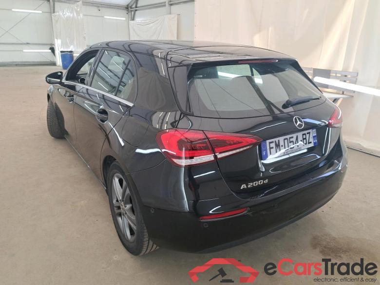 Mercedes A 200 d Business Line 8G-DCT MERCEDES-BENZ Classe A Compact / 2018 / 5P / Berline A 200 d Business Line 8G-DCT #2