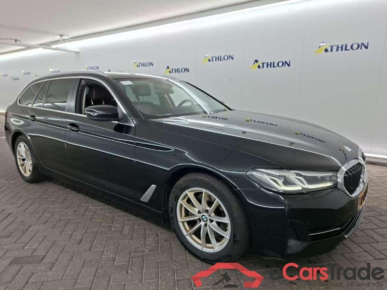 BMW 5-serie Touring 520iA 5D 135kW #2