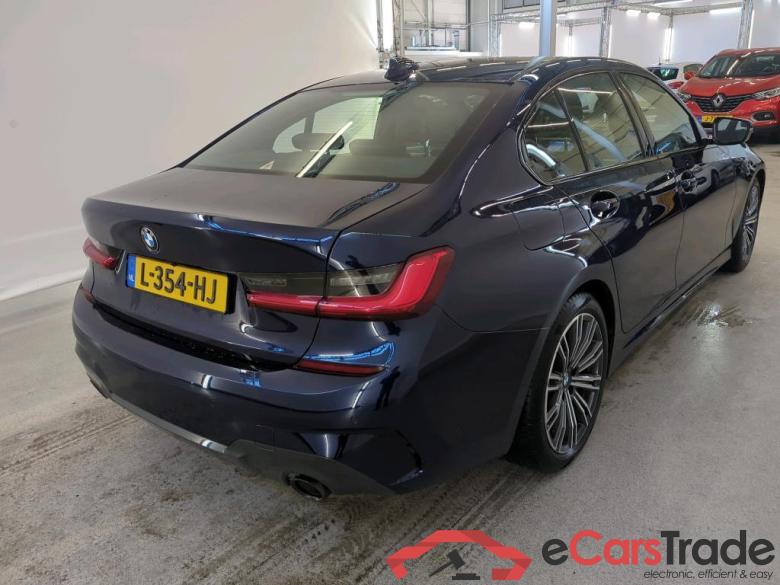 BMW 3 Serie Sedan '18 BMW 3 Serie Sedan 318iA 4d #2