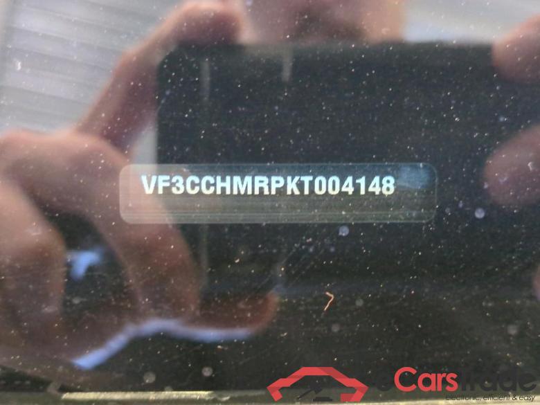 Peugeot 208 11-18 Peugeot 208 Signature 1.2 PureTech 82 5d #6