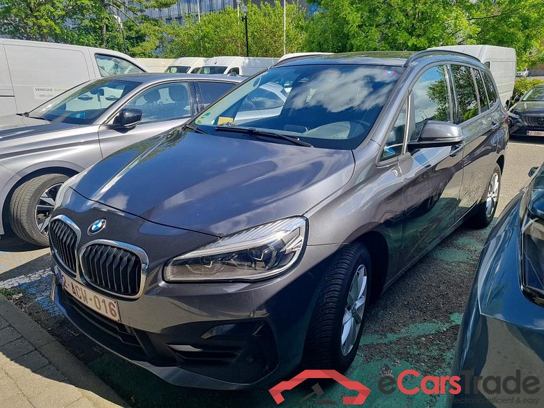 BMW - BMW 2 GRAN TOURER 216dA 116PK Advantage Pack Business & Heated Seats & LED & Removable Towing Hook #1