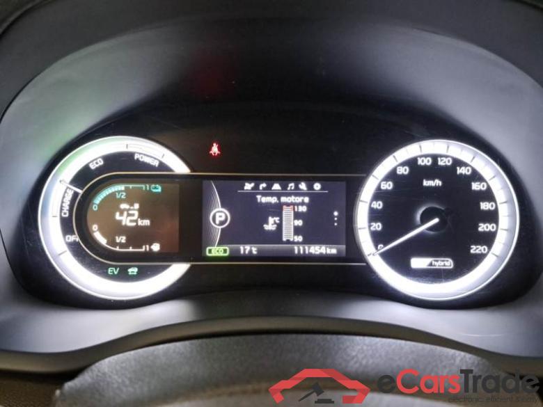 Kia 3 KIA NIRO / 2016 / 5P / BERLINA 1.6 HEV GDI STYLE DCT #4