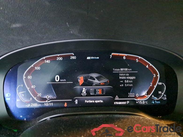 BMW 29 BMW SERIE 5 / 2020 / 4P / BERLINA 530E XDRIVE BUSINESS AUTO #4
